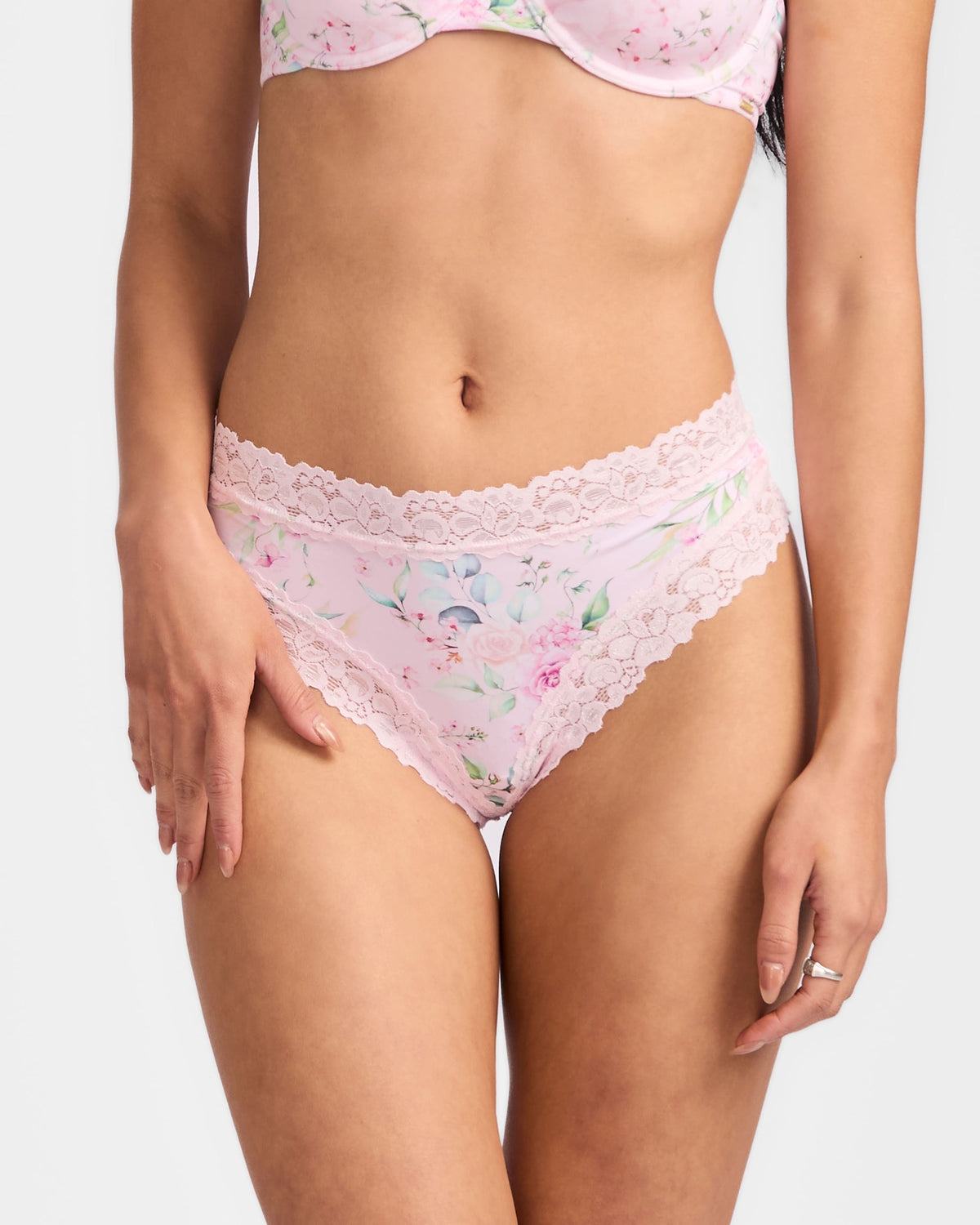 Jockey Women's Classic Parisienne Smooth Cheeky Brief
